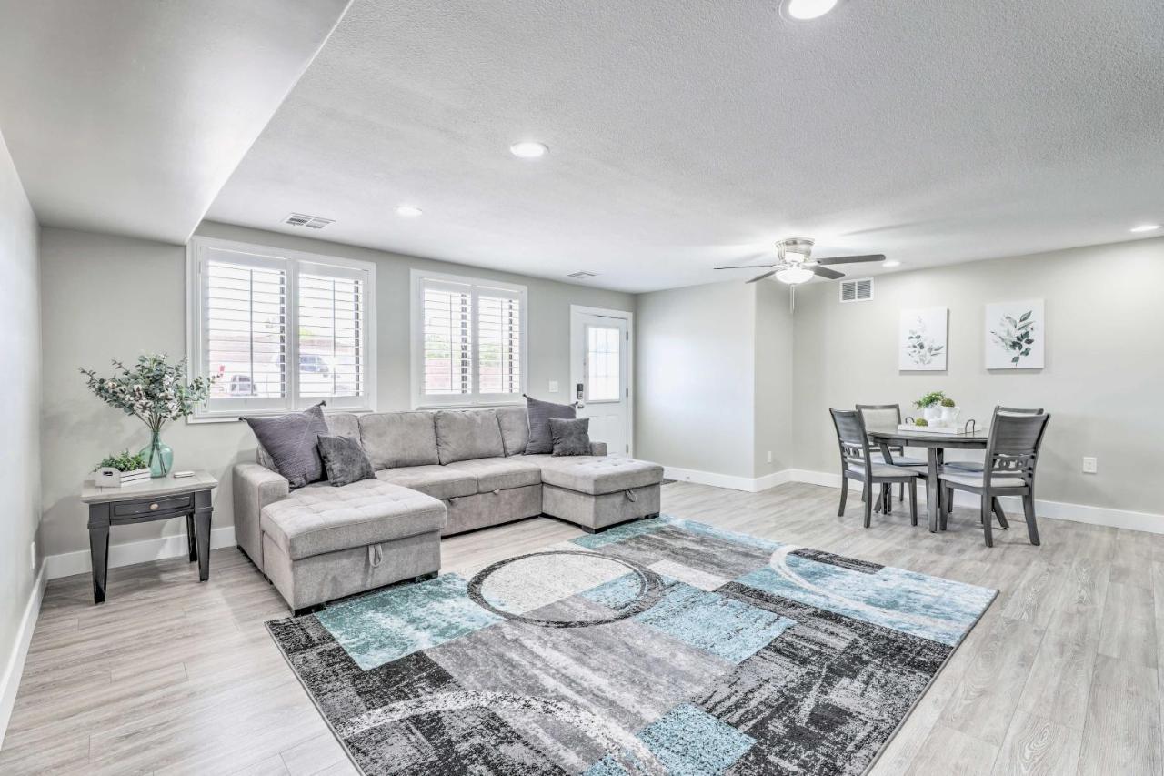 With Grill, Fire Pit And Pool Access Apartment